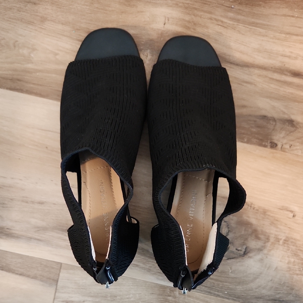 Adrienne Vittadini Black Textured Heels with Open-Toe Design Size 8 1/2 M